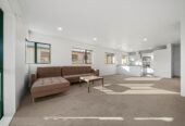 Vendor ready to sell, Top-rated schools zone, Solid Concrete Build, 3 beds home, 2/37 Monarch Avenue, Hillcrest, Auckland