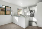 Vendor ready to sell, Top-rated schools zone, Solid Concrete Build, 3 beds home, 2/37 Monarch Avenue, Hillcrest, Auckland