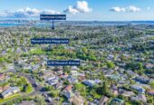 Vendor ready to sell, Top-rated schools zone, Solid Concrete Build, 3 beds home, 2/37 Monarch Avenue, Hillcrest, Auckland