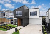 6 beds (4+2) house, 68 Park Green Avenue, Karaka, Auckland