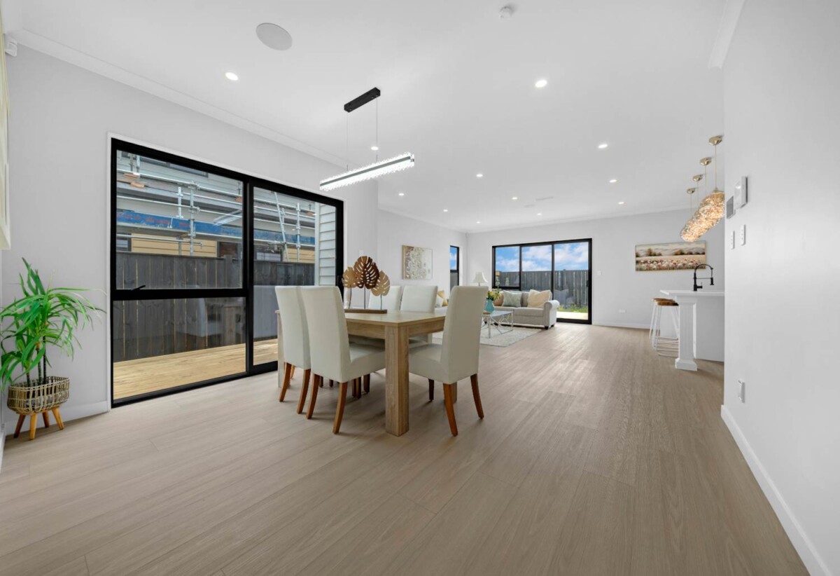 6 beds (4+2) house, 68 Park Green Avenue, Karaka, Auckland