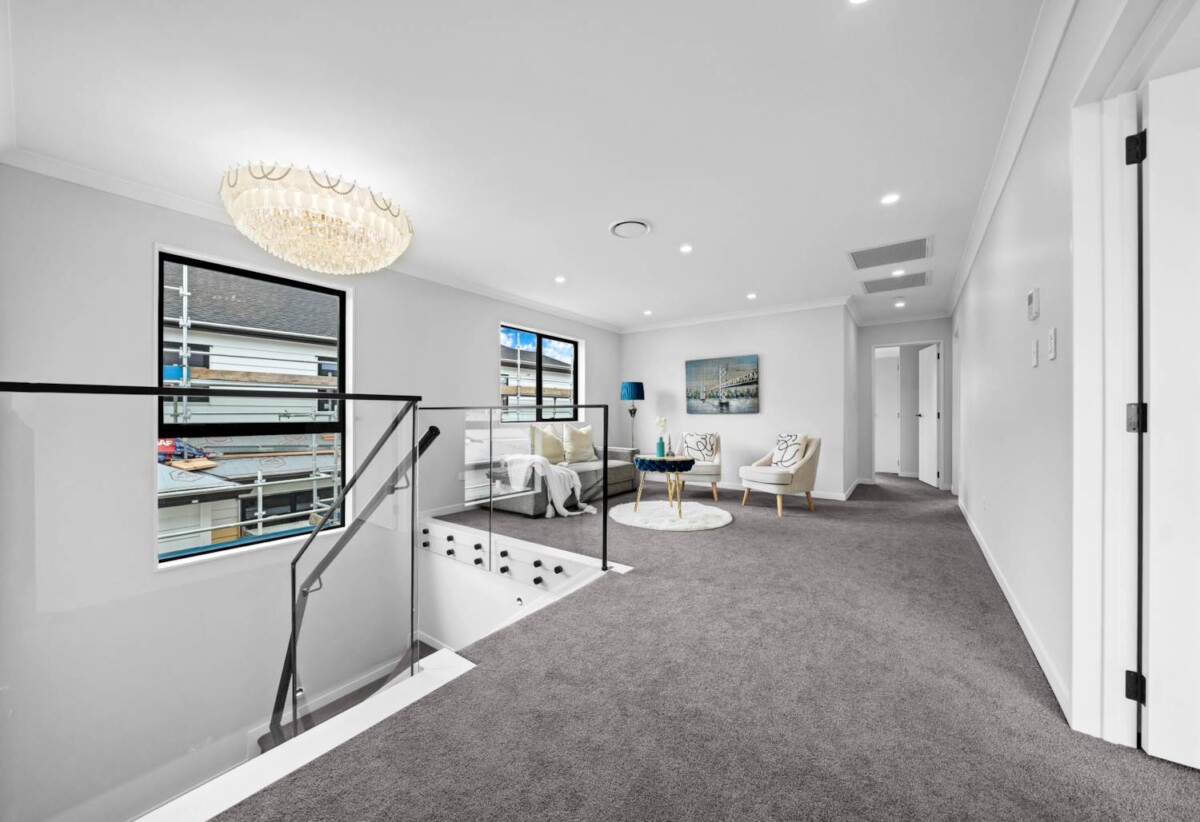 6 beds (4+2) house, 68 Park Green Avenue, Karaka, Auckland