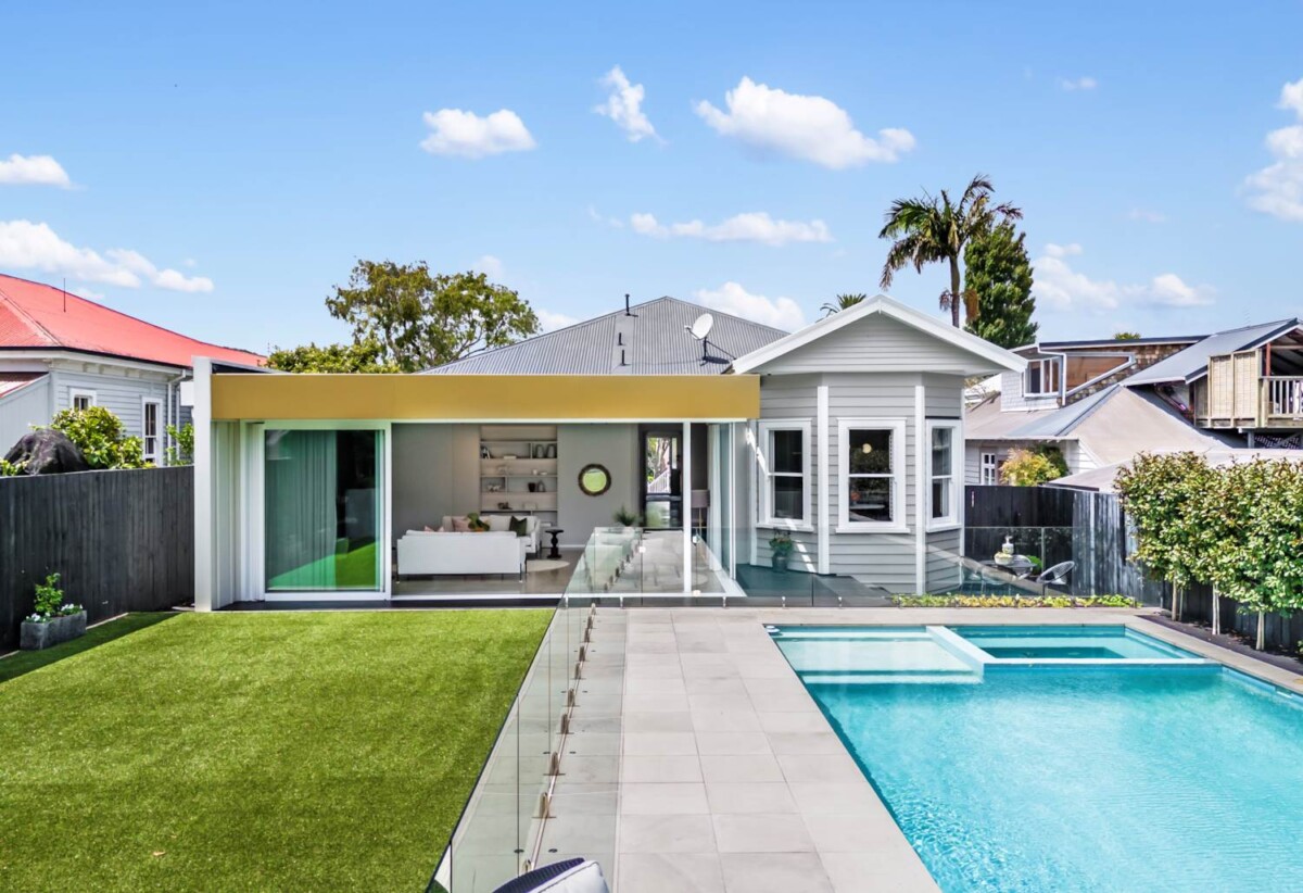 Double Grammar school zone, 5 beds house on 749m² section, 17 Norana Avenue, Remuera, Auckland