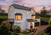 Top school zone, Fully Renovated, 3 bedrooms + big study (or 4th room) on 450m2 section, sea views & city views, 1 Highgrove Lane, Totara Vale, Auckland