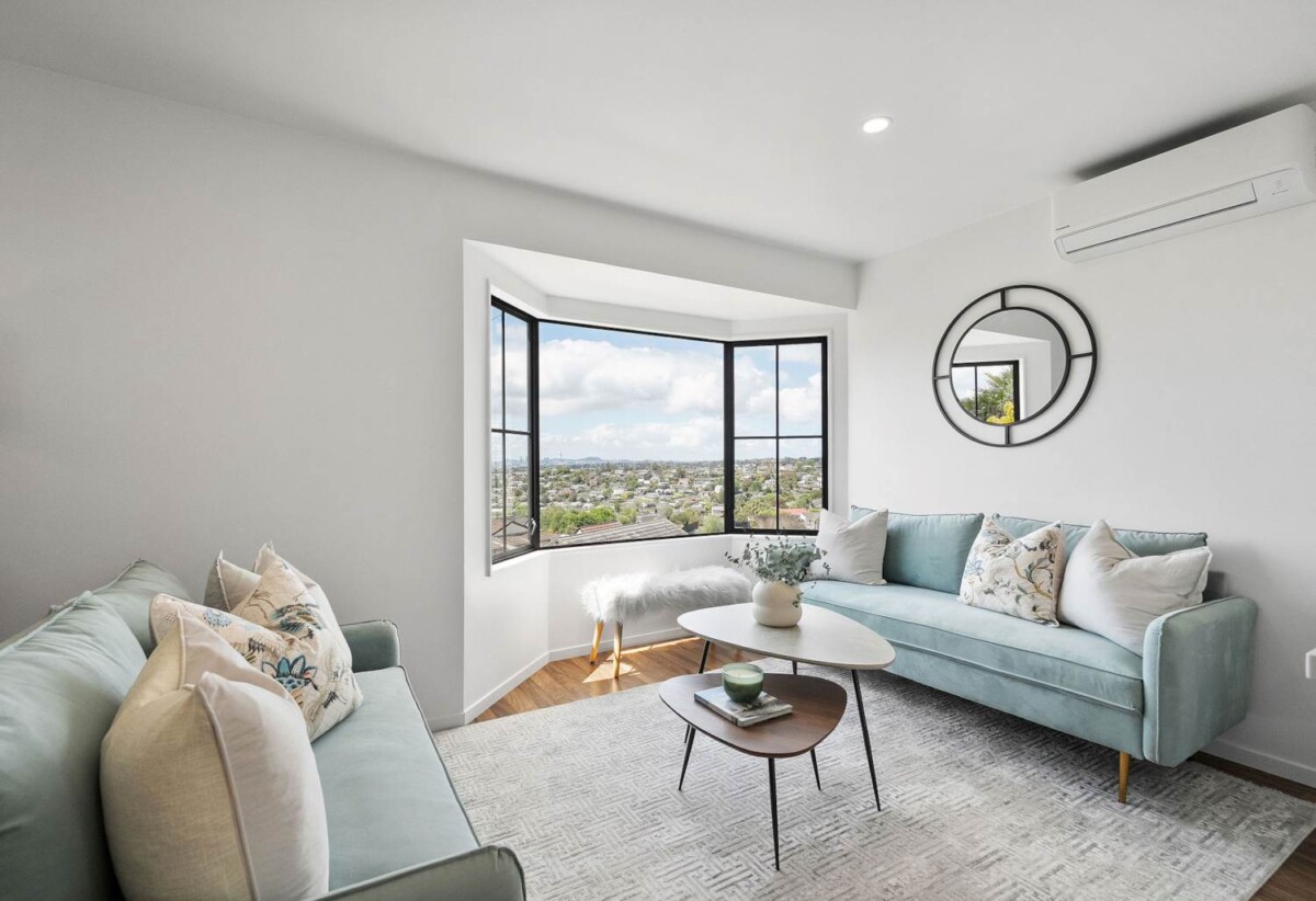 Top school zone, Fully Renovated, 3 bedrooms + big study (or 4th room) on 450m2 section, sea views & city views, 1 Highgrove Lane, Totara Vale, Auckland