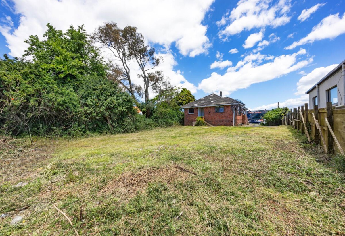 3 beds house on 827m² section, with RC, BC, EPA for 5 standalone 3-beds houses, 578 Mt Wellington Highway, Mt Wellington, Auckland