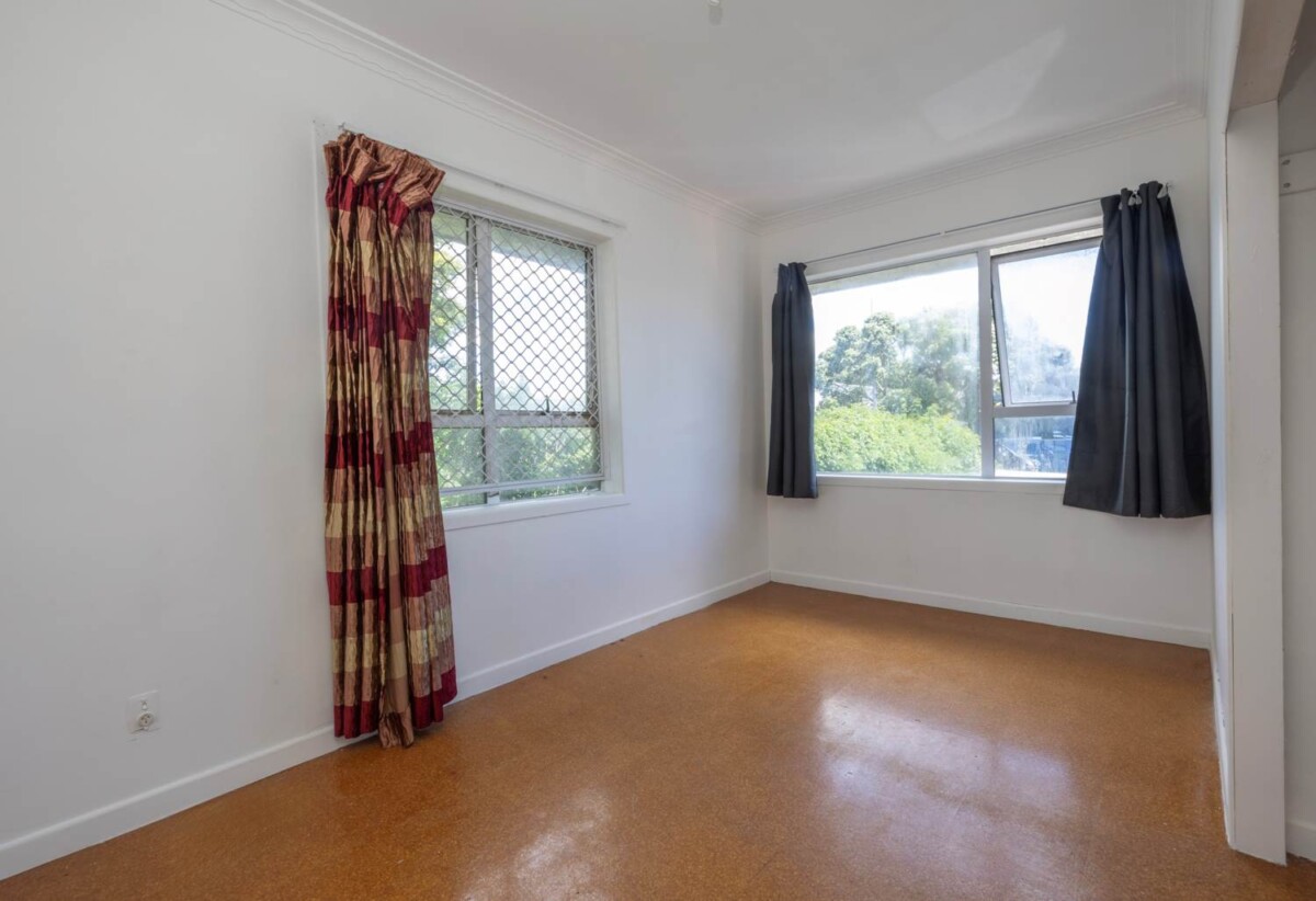 3 beds house on 827m² section, with RC, BC, EPA for 5 standalone 3-beds houses, 578 Mt Wellington Highway, Mt Wellington, Auckland