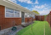 Refreshed throughout, Brick & tile 2 beds home, Move-in Ready, Prime Location, 1/17 Latham Avenue, Pakuranga, Auckland