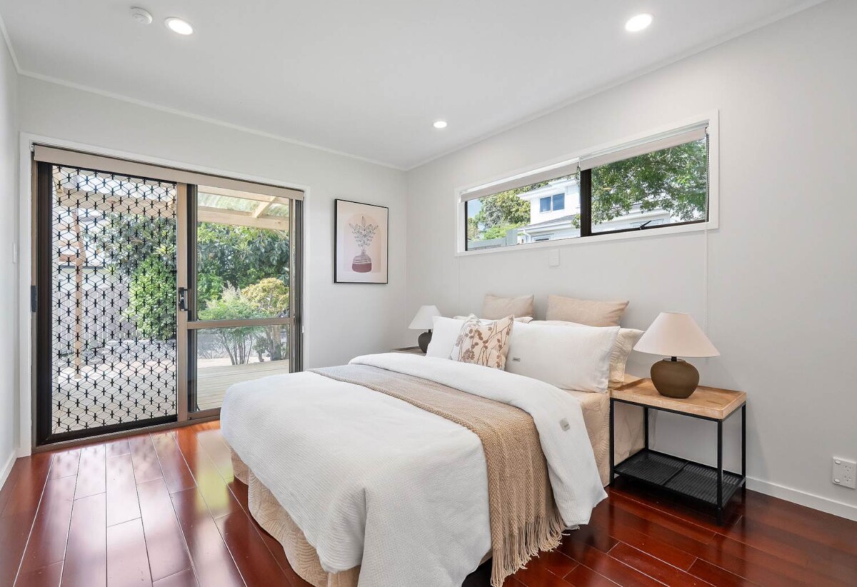 Westlake school zone, 5 beds on 619m2 section, owners relocating overseas, 59 Kennedy Avenue, Forrest Hill, Auckland