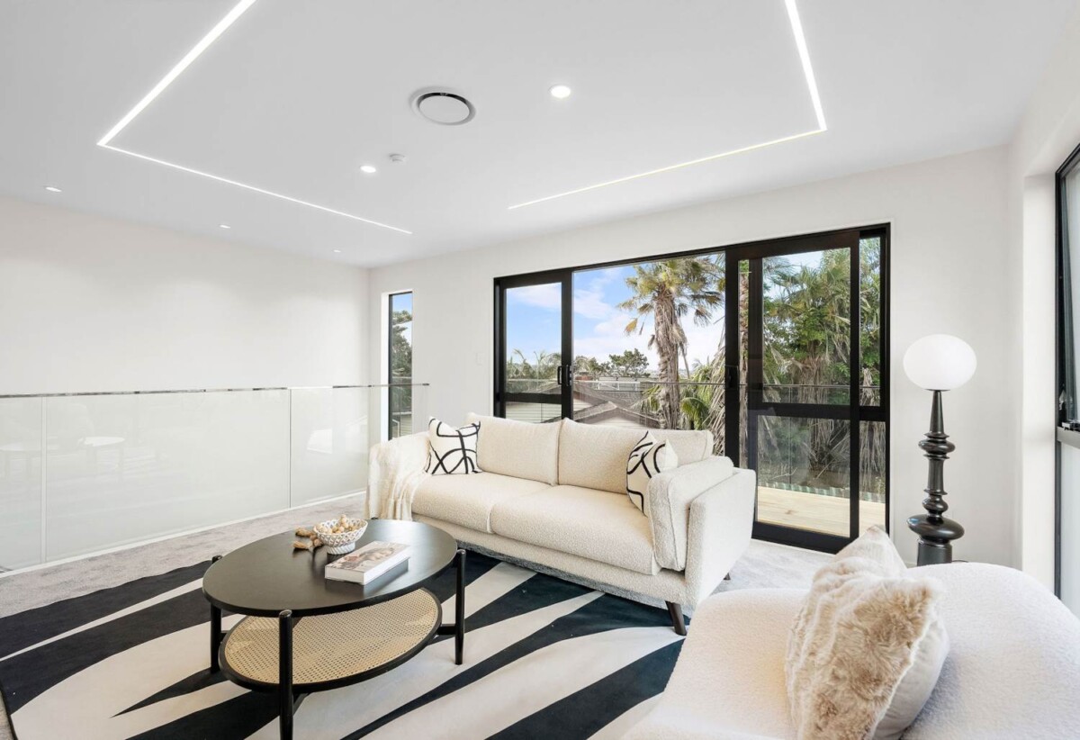 Rangi school Zone, Walks to schools, sea views, Brandnew standalone 4 beds home, Close to Browns Bay Village, beach, Albany Mall, 1/129 Arran Road, Browns Bay, Auckland