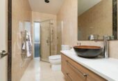 Greenhithe & Albany schools zone, next to Reserve, Brick and tile 4 beds house on 673m² section, 6 Mural Place, Greenhithe, Auckland