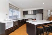 Greenhithe & Albany schools zone, next to Reserve, Brick and tile 4 beds house on 673m² section, 6 Mural Place, Greenhithe, Auckland