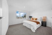 VENDORS WANT IT SOLD, 5 beds house on 501m² section 1 bed 1 bath downstairs, walks to schools, 9 Soljans Place, Mission Heights, Auckland