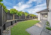 VENDORS WANT IT SOLD, 5 beds house on 501m² section 1 bed 1 bath downstairs, walks to schools, 9 Soljans Place, Mission Heights, Auckland