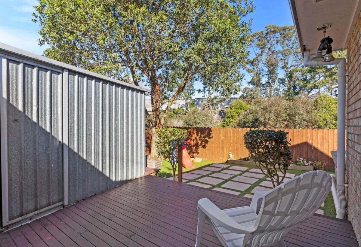 Brick 3 beds house on 514m² section, 8A Sherrif Place, Randwick Park, Auckland