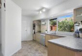 Brick 3 beds house on 514m² section, 8A Sherrif Place, Randwick Park, Auckland
