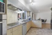 Brick 3 beds house on 514m² section, 8A Sherrif Place, Randwick Park, Auckland