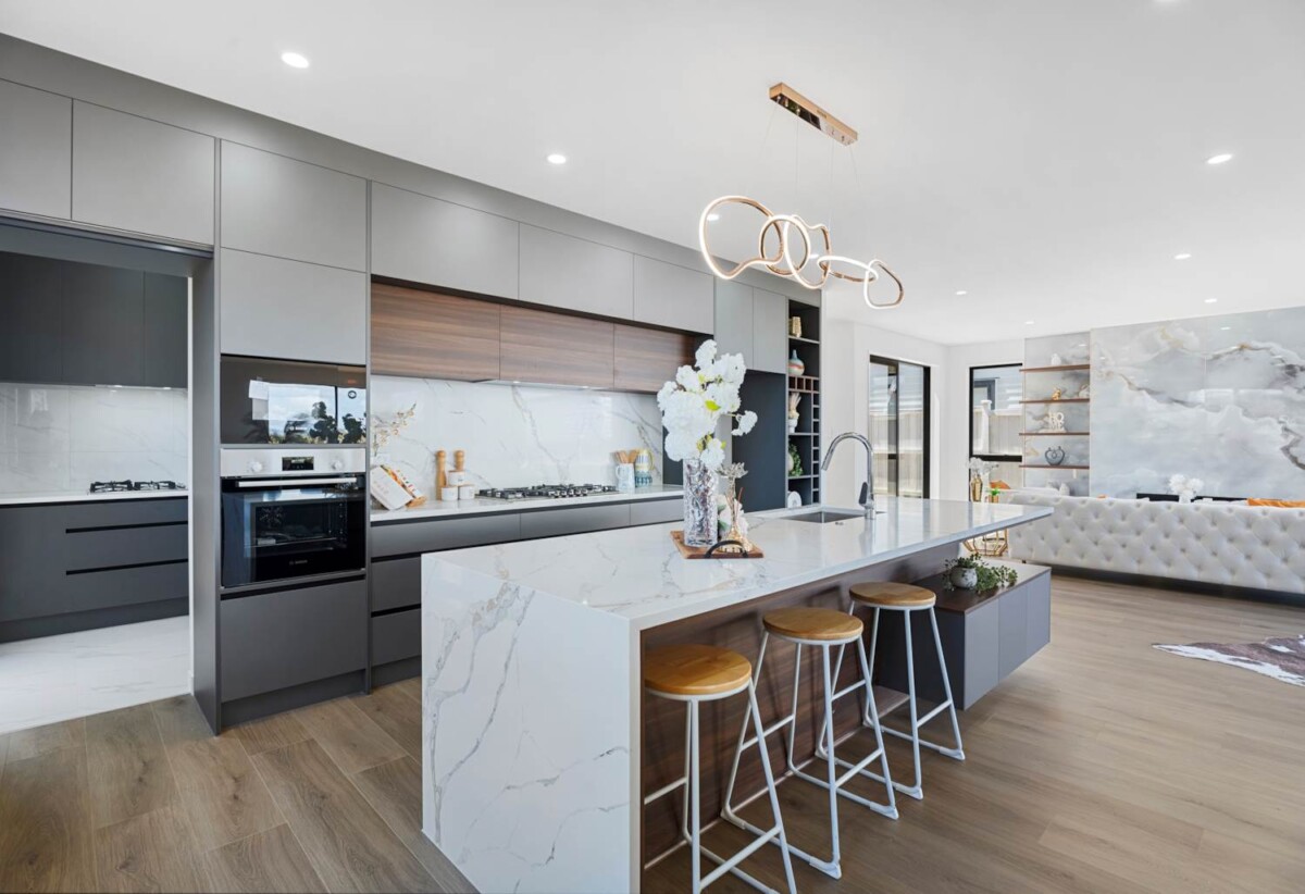 BRAND NEW, CONVENIENCE + VIEWS, 356m² 5 beds house on 692m² section, 5 Fjord Way, Karaka, Auckland