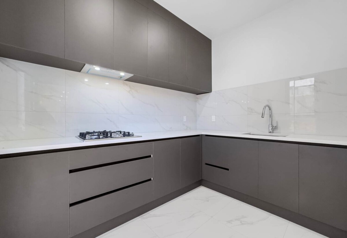 BRAND NEW, CONVENIENCE + VIEWS, 356m² 5 beds house on 692m² section, 5 Fjord Way, Karaka, Auckland
