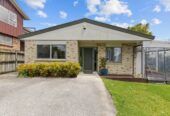 Brick 3 beds house on 484m² section, minutes from Lynn Mall, 73A Rimu Street, New Lynn, Auckland