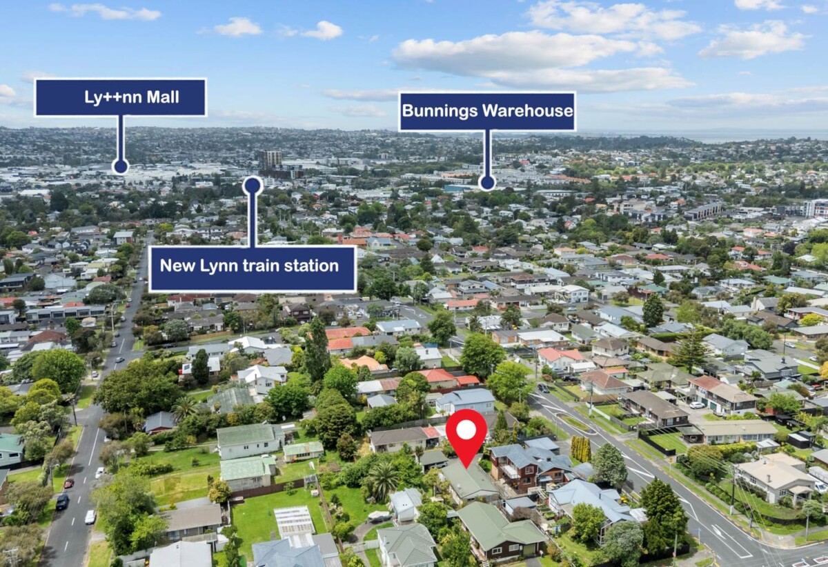 Brick 3 beds house on 484m² section, minutes from Lynn Mall, 73A Rimu Street, New Lynn, Auckland