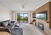 Brick 4 beds house on 809m² section, City views. Walks to Glenfield Mall, local shops, schools, 463 Glenfield Road, Glenfield, Auckland