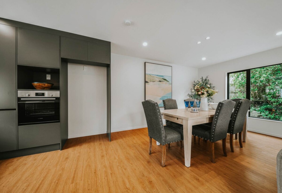 Zoned for Chelsea School, brandnew freehold 3 beds + study, 3.5 baths home, 1/69 Balmain Road, Birkenhead, Auckland
