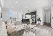 5 beds house (2 beds 1 bath ground floor), just moments from beaches, walkways, cafés, schools and transport links, 5 Halcyon Bay Lane, Orewa, Auckland
