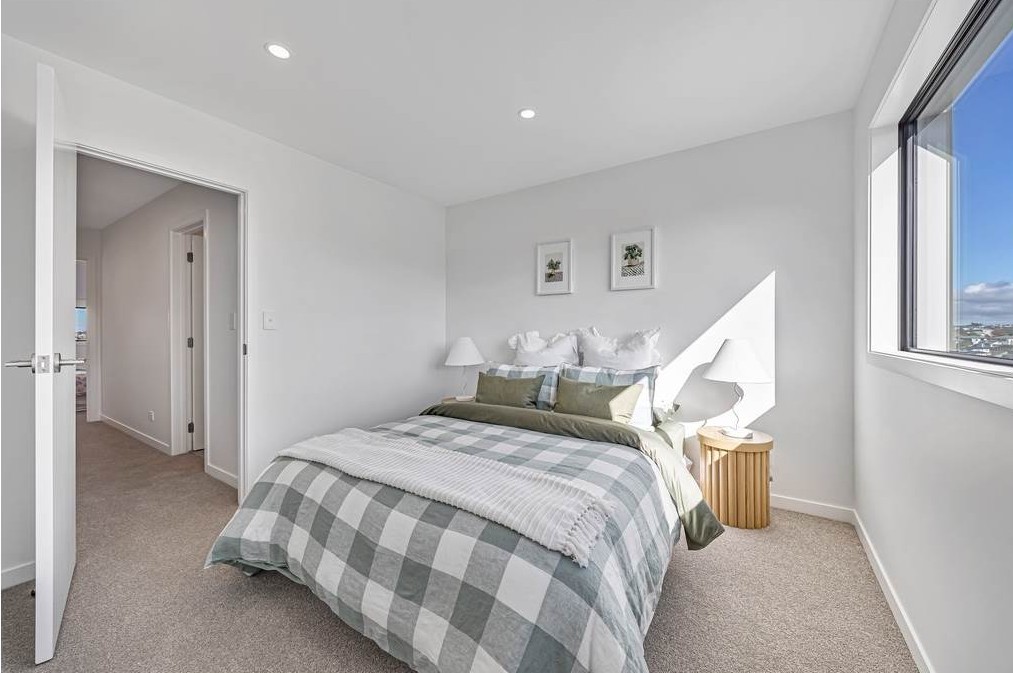 Brandnew 3 beds home, Just a short distance to Browns Bay Beach and Albany Mall, 30 Kanapa Road, Northcross, Auckland