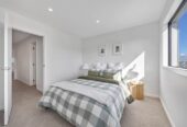 Brandnew 2 beds home, close to Browns Bay Beach and Albany Mall, 28 Kanapa Road, Northcross, Auckland