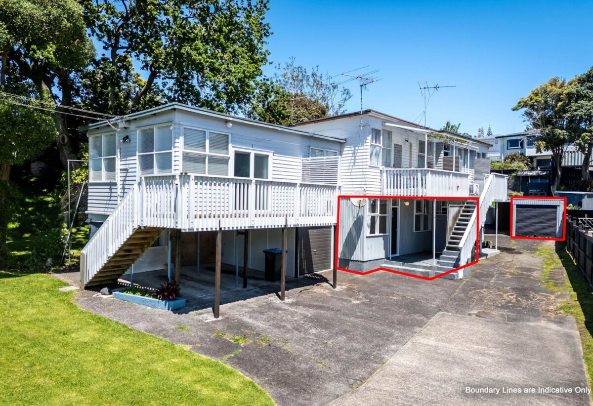 Renovated affordable 2 beds home, Walks to Reserve , Pak N Save, 4/2 Waitati Place, New Windsor, Auckland