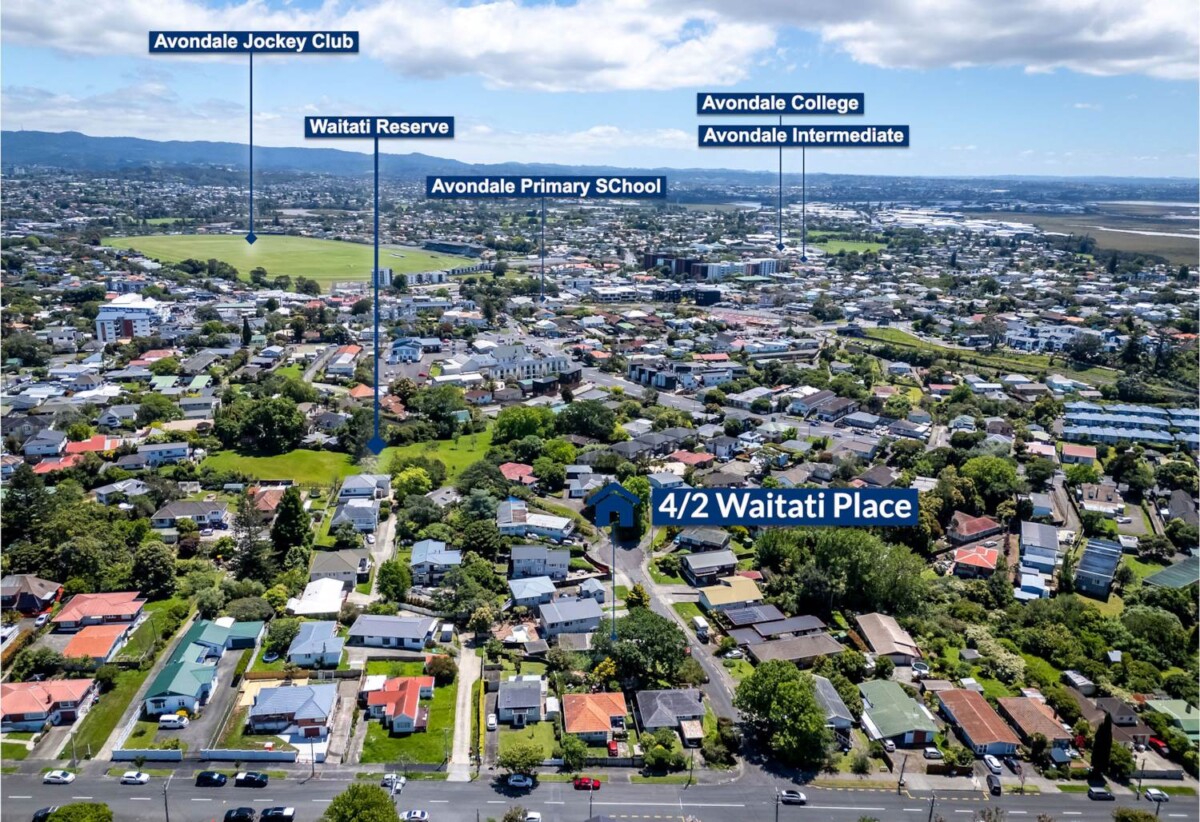 Renovated affordable 2 beds home, Walks to Reserve , Pak N Save, 4/2 Waitati Place, New Windsor, Auckland