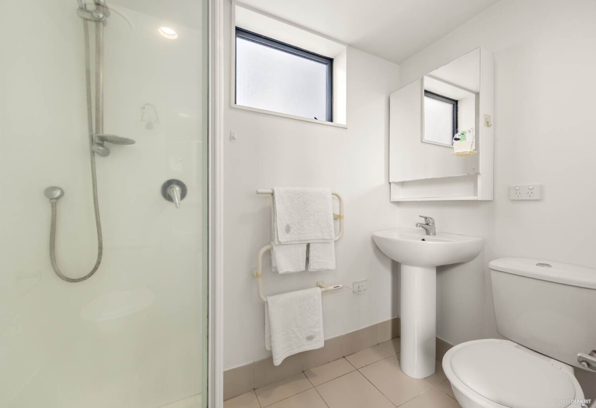 Auckland Girls’ Grammar School zone, Freehold, Stunning Seaview & Newly Renovated 2 Bed 2 Bath apartment, 1302/36 Eden Crescent, City Centre, Auckland