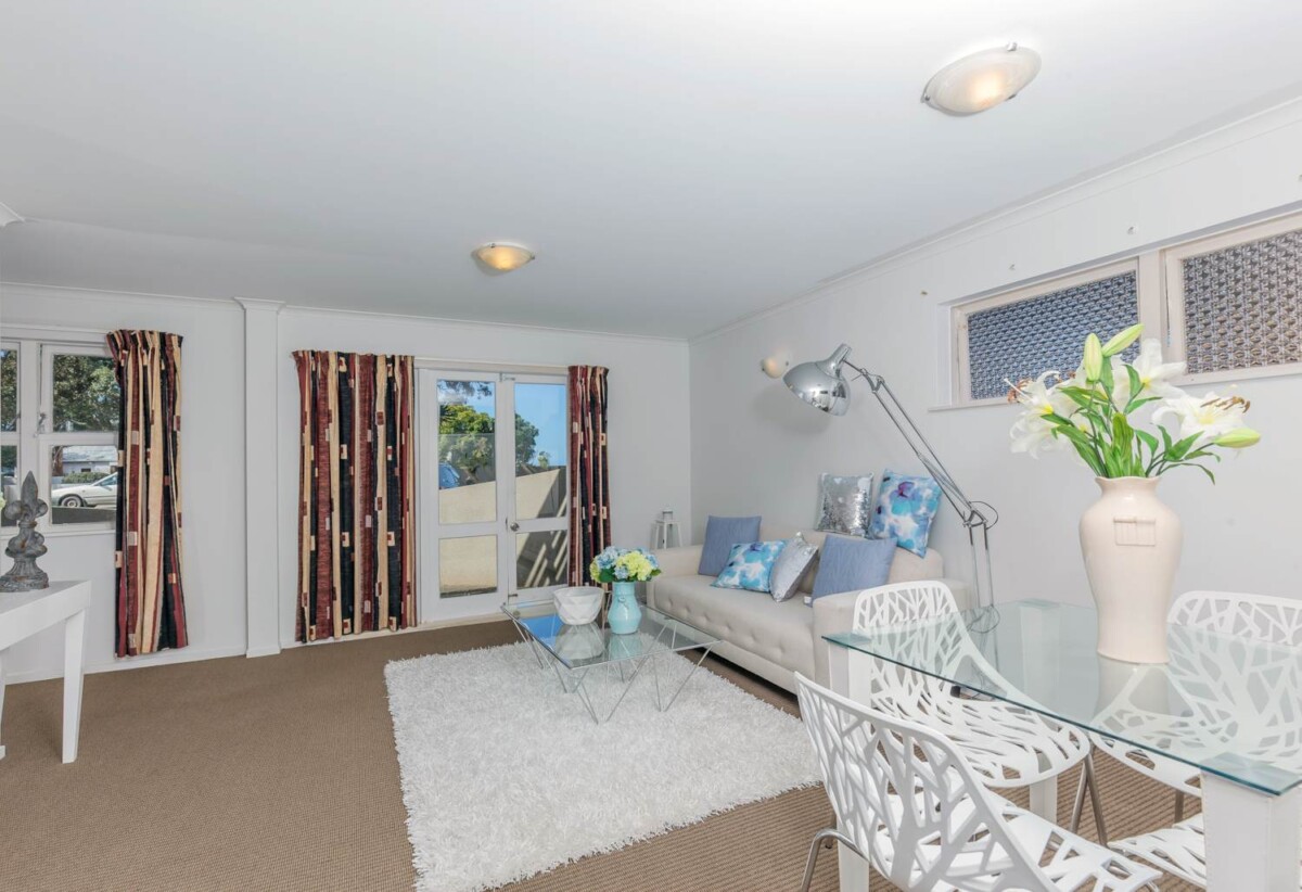 Ignore CV, Walks to beach, fully separate 3 homes (4beds, 3 beds, 2 beds) on 1012m² section, currently total rented $1,880/week, 422 Hibiscus Coast Highway, Orewa, Auckland