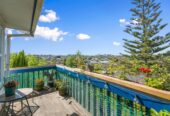 Motivated vendors, ready to sell, Double Westlake school zone, 3 beds on 675m² section, city views, 34 Juniper Road, Sunnynook, Auckland