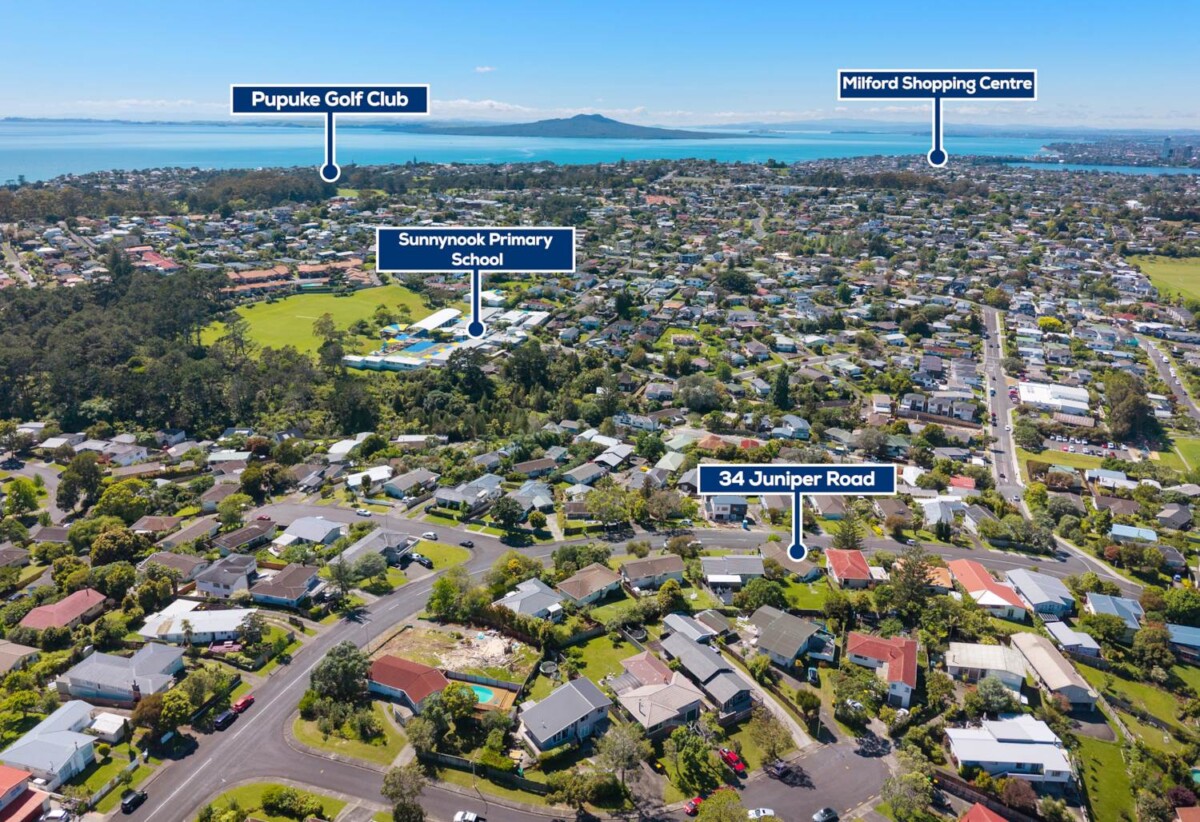 Motivated vendors, ready to sell, Double Westlake school zone, 3 beds on 675m² section, city views, 34 Juniper Road, Sunnynook, Auckland