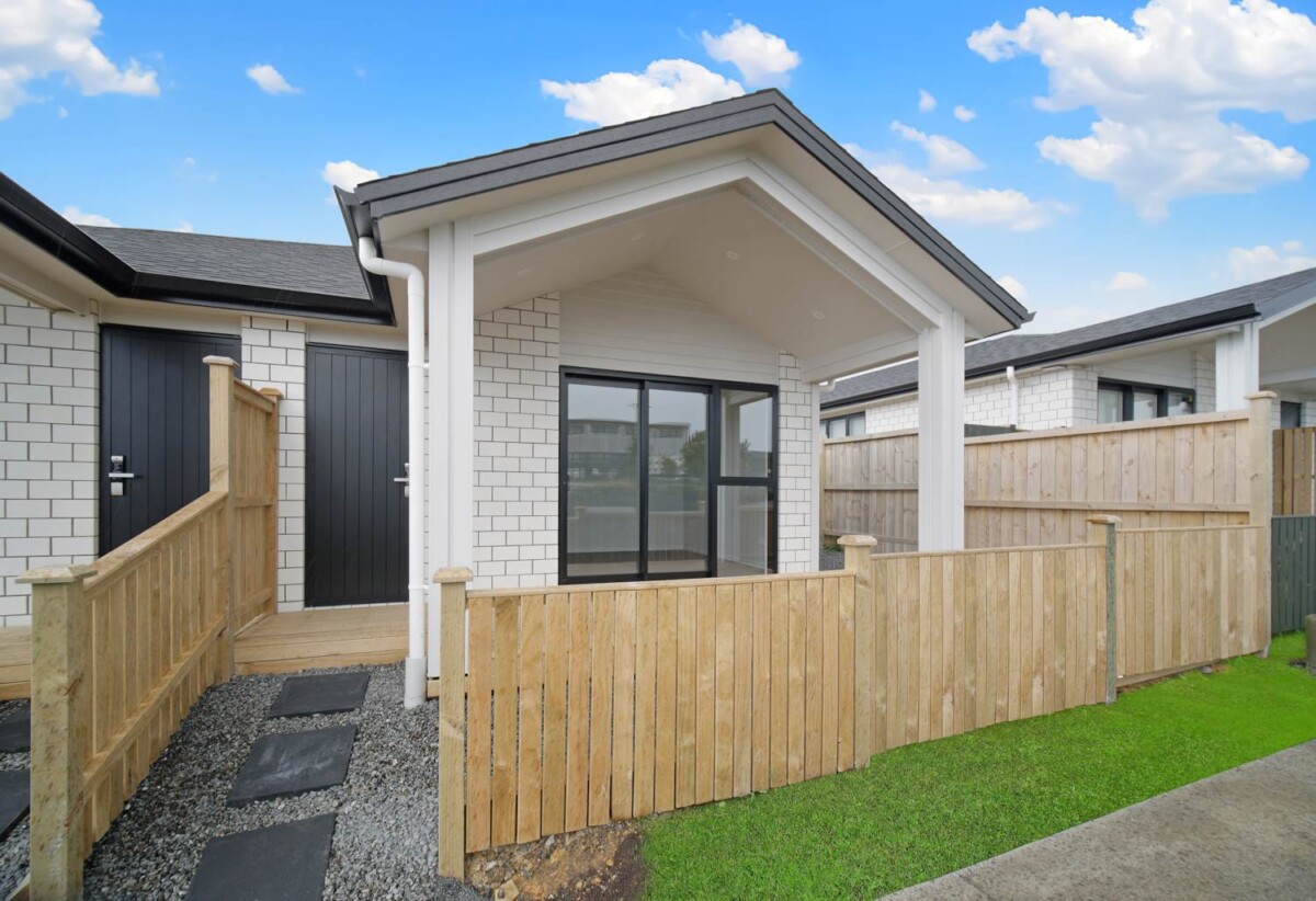Brandnew 3 beds home, 6 Rorotu Avenue, Karaka, Auckland