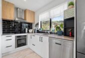 Albany school zone, 3 beds home, moments from Albany Mall, 82 Makamaka Lane, Albany, Auckland
