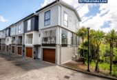 Albany school zone, 3 beds home, moments from Albany Mall, 82 Makamaka Lane, Albany, Auckland