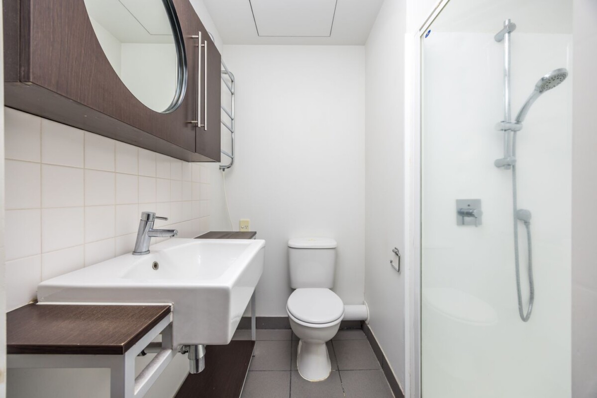 Auckland Grammar School Zone, Under $110K, Leasehold 2 beds 1 bath 2 car parks apartment, 6C/36 Liverpool Street, Auckland Central, Auckland