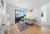 Brandnew 6 beds Corner Dual-Kitchen with Self-Contained 2-Bedroom, 2 Laurel Drive, Karaka, Auckland