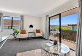 Renovated & Freestanding 3 beds home, 2/9 Porchester Road, Papakura, Auckland