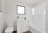 Renovated & Freestanding 3 beds home, 2/9 Porchester Road, Papakura, Auckland