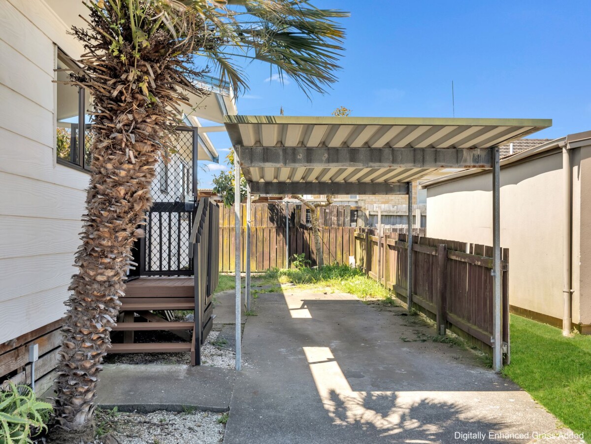 Renovated & Freestanding 3 beds home, 2/9 Porchester Road, Papakura, Auckland