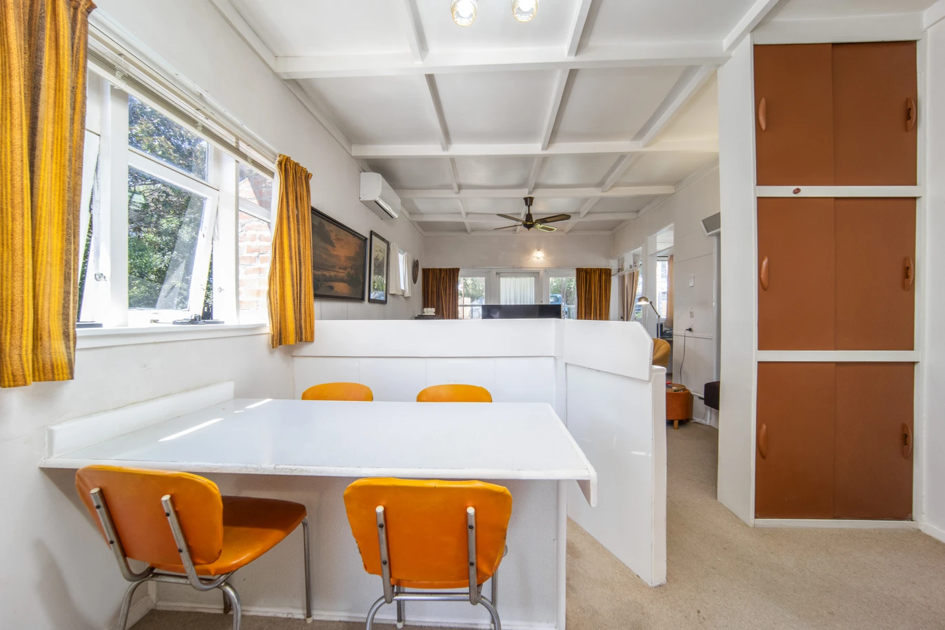 3 beds house on 1,012m² section, live, do=up or develop, 4 Holly Street, Avondale, Auckland