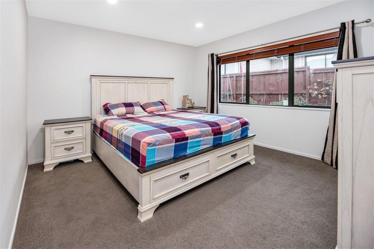 Motivated owners, Brick and tile 4 beds house on 719m2 section, within easy reach-Lake Panorama park, shops, school, 30 Hercules Drive, Henderson, Auckland