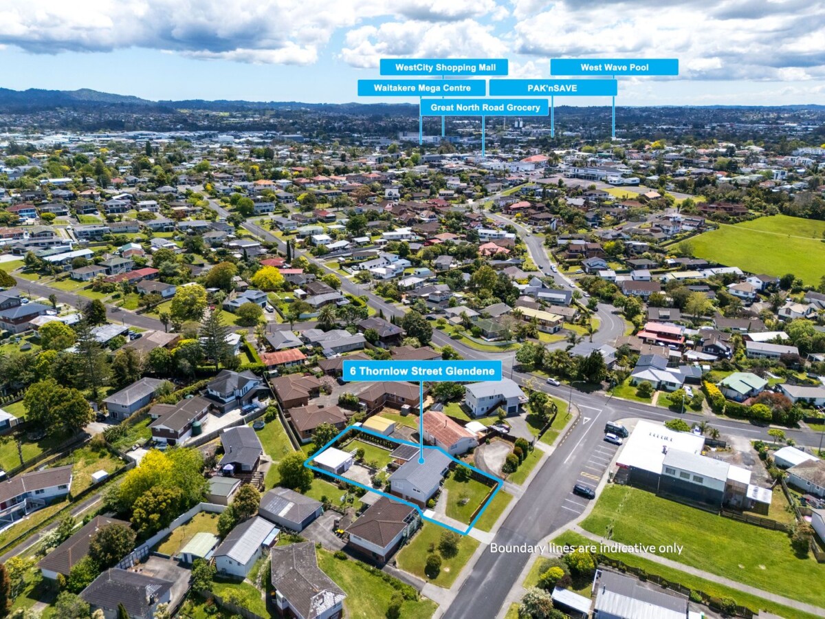 Move-in ready, Renovated 3 beds house, Located directly across from Glendene Reserve and playground, 6 Thornlow Street, Glendene, Auckland