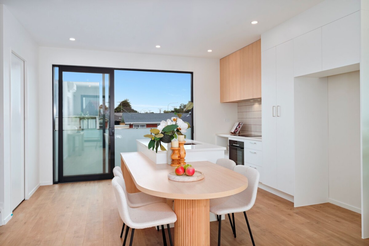 10-Year Master Build Guarantee, Top school zone, brandnew freehold 3 beds home, walks to beach, 6 Shakespeare Road, Milford, Auckland