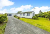 For rent, 3 beds 1 bath 1 Utility room house, Available from November 20, 12 Gray Avenue, Mangere East, Auckland