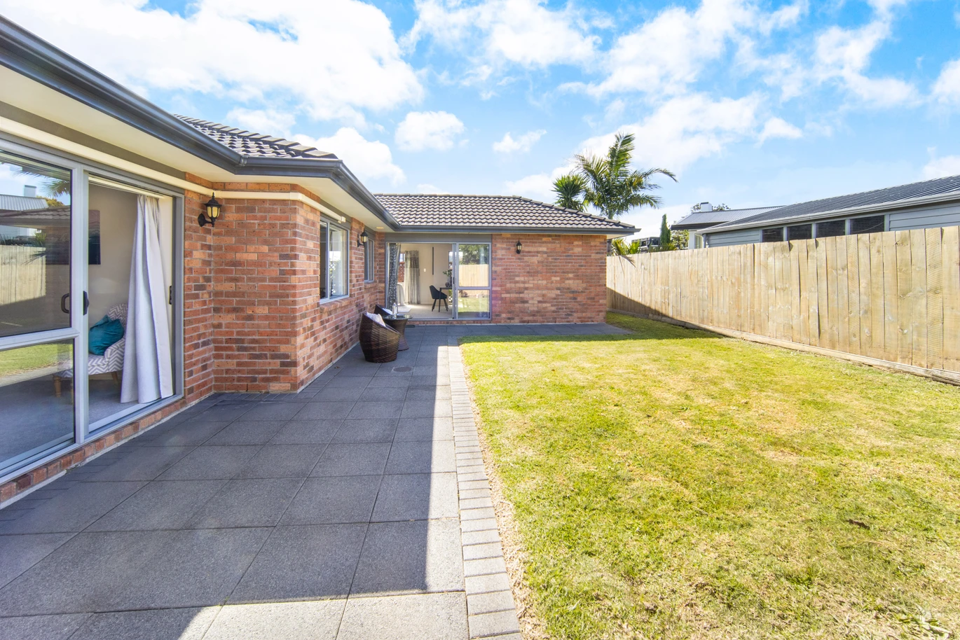 Avondale College zone, Brick & Tile 3 beds house on 367m² section, 134B Avondale Road, Avondale, Auckland